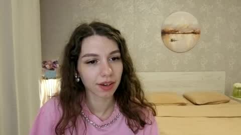 Kelly online show from April 18, 2026, 7:07 pm