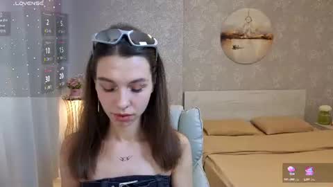Kelly online show from July 26, 2026, 10:11 am
