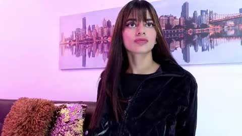 sofy_durand online show from March 25, 2026, 12:00 pm