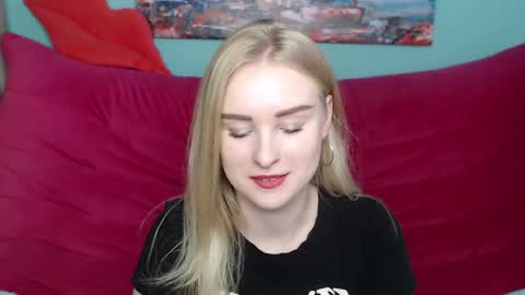 sofysoft online show from October 12, 2025, 5:06 am