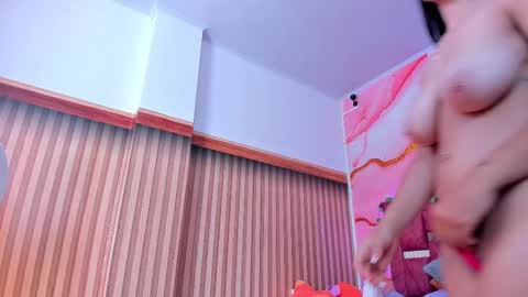 Snapshot of sol_stephanny chatting on February 25, 2025, 9:24 pm Sol online show from February 25, 2025, 9:24 pm