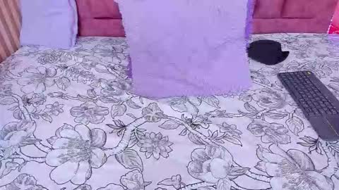 Snapshot of sol_stephanny chatting on September 8, 2025, 6:18 pm Sol online show from September 8, 2025, 6:18 pm