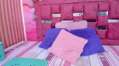 Snapshot of sol_stephanny chatting on December 1, 2025, 6:24 pm Sol online show from December 1, 2025, 6:24 pm