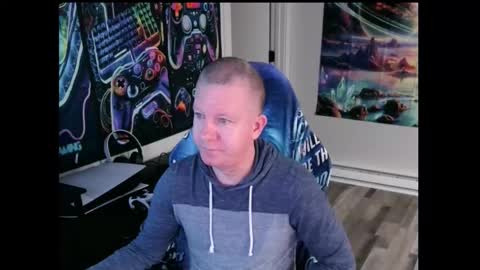 just ask  online show from October 28, 2025, 8:44 pm