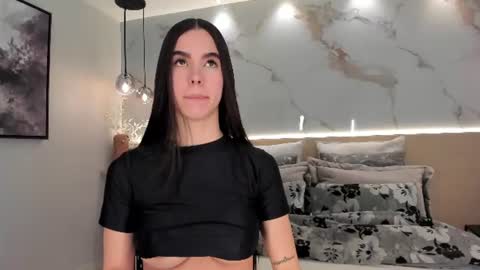 Sol Avelar online show from July 23, 2026, 11:02 pm