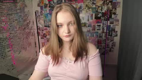 Nora online show from September 9, 2025, 9:42 am