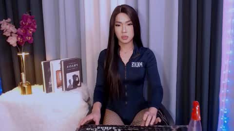 solen_304 online show from January 9, 2026, 11:06 pm