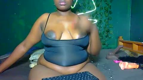 Snapshot of sollybunny chatting on June 25, 2026, 4:01 am Solly bunny online show from June 25, 2026, 4:01 am