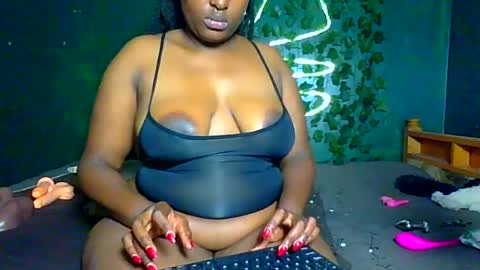Snapshot of sollybunny chatting on July 1, 2026, 12:12 am Solly bunny online show from July 1, 2026, 12:12 am