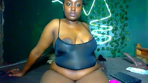Snapshot of sollybunny chatting on July 6, 2026, 1:02 am Solly bunny online show from July 6, 2026, 1:02 am