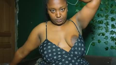 Snapshot of sollybunny chatting on August 3, 2026, 12:42 am Solly bunny online show from August 3, 2026, 12:42 am