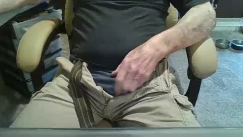 Solobliss online show from April 13, 2026, 6:57 pm