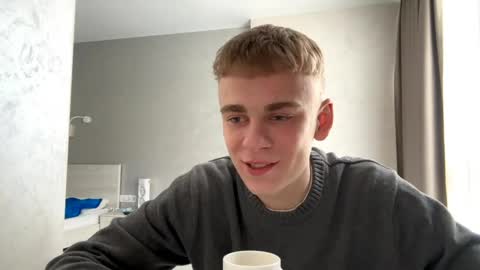 Jett online show from March 17, 2026, 1:36 pm