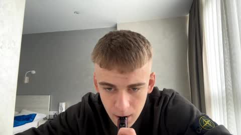 Jett online show from April 10, 2026, 9:03 am