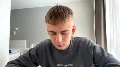 Jett online show from April 22, 2026, 8:39 am