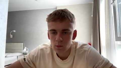 Snapshot of solofury chatting on July 5, 2026, 7:37 am Jett online show from July 5, 2026, 7:37 am