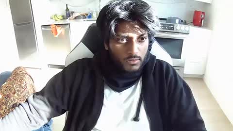 solo online show from January 5, 2025, 7:17 pm