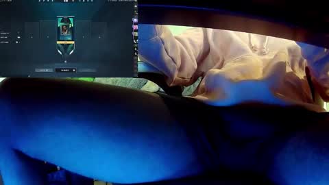 solo online show from March 13, 2026, 1:01 am