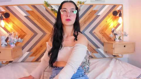 Sol  online show from September 9, 2025, 12:26 pm