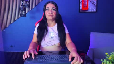 Solecito online show from April 8, 2026, 4:18 pm