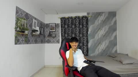 son_hades online show from March 9, 2026, 3:43 am