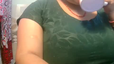 soni88888 online show from January 22, 2025, 5:26 am