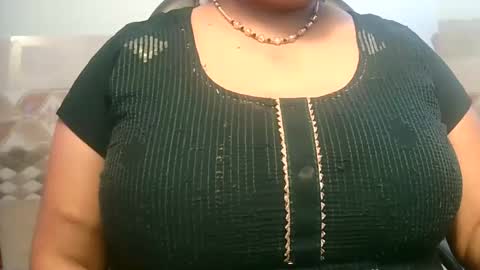 soni88888 online show from January 28, 2025, 5:22 am