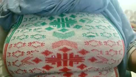 soni88888 online show from February 2, 2025, 2:45 pm