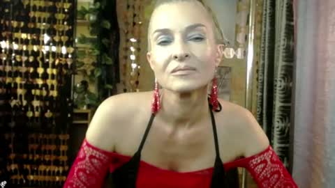 Snapshot of soniadance chatting on June 24, 2026, 1:54 pm Sonia online show from June 24, 2026, 1:54 pm