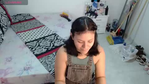 sonialatin69 online show from February 13, 2026, 2:02 pm