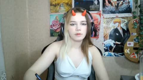 Mila online show from April 18, 2026, 5:17 pm