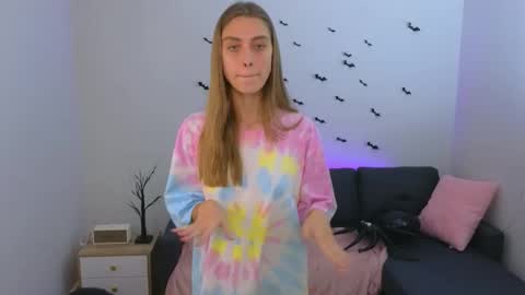 sonyabirch online show from October 16, 2025, 3:35 pm