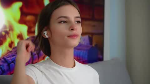 Eva 3 online show from October 28, 2025, 9:13 am