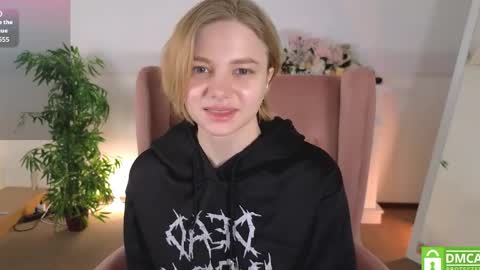 Snapshot of sookonstellita chatting on May 30, 2026, 10:18 pm Litta online show from May 30, 2026, 10:18 pm