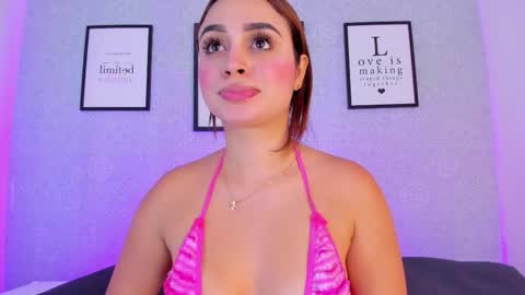 Sophia online show from November 13, 2025, 8:52 pm