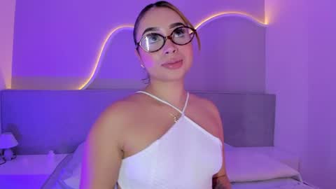 Snapshot of soph1a_ chatting on July 29, 2026, 7:56 pm Sophia online show from July 29, 2026, 7:56 pm
