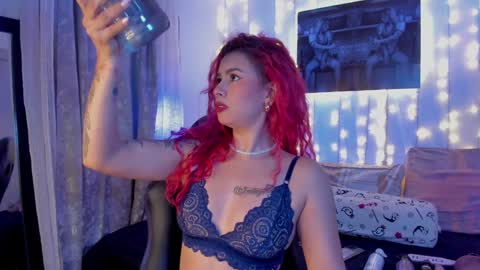 Snapshot of sophi_01 chatting on February 8, 2025, 6:12 am sophie online show from February 8, 2025, 6:12 am