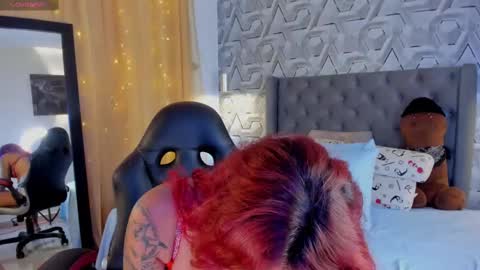 Snapshot of sophi_01 chatting on September 24, 2025, 9:51 pm sophie online show from September 24, 2025, 9:51 pm