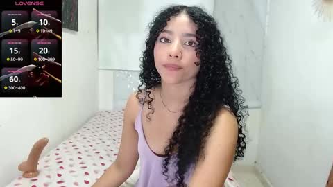 Snapshot of sophi_baby chatting on March 9, 2025, 5:33 am Sophi baby online show from March 9, 2025, 5:33 am