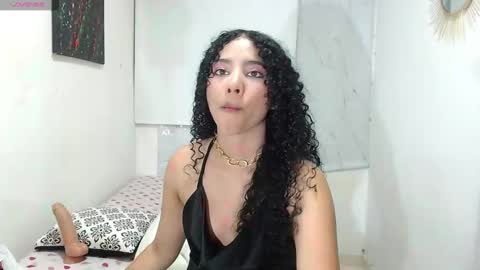 Snapshot of sophi_baby chatting on March 10, 2025, 2:17 am Sophi baby online show from March 10, 2025, 2:17 am