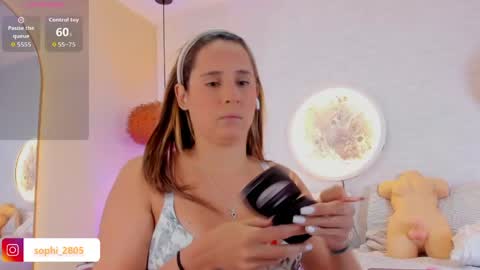 sophi_cooper29 online show from April 21, 2026, 6:44 pm