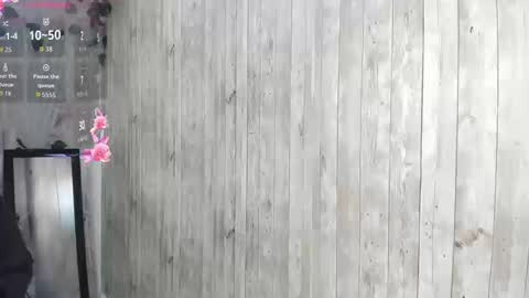 Sophi Thaylorr online show from September 10, 2025, 1:00 pm