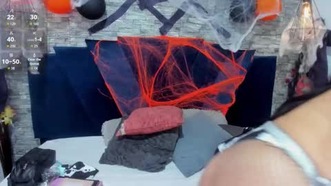 Sophia  online show from October 31, 2025, 11:55 am