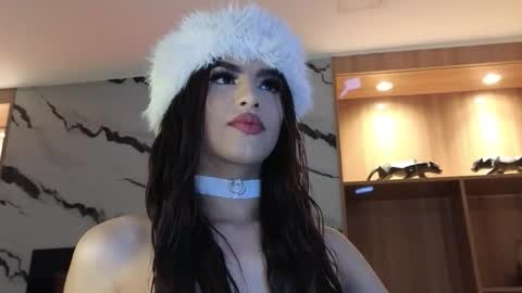 Snapshot of sophia_cambpell chatting on November 28, 2025, 10:01 pm Sophia online show from November 28, 2025, 10:01 pm