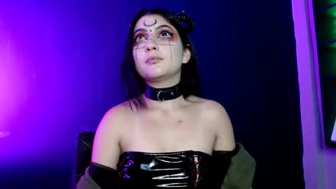 sophia hottie online show from January 7, 2026, 7:05 pm