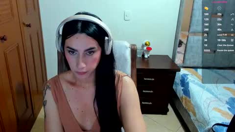 sophia CM online show from October 9, 2025, 4:10 am