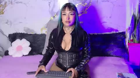 Snapshot of sophia_harrys chatting on June 5, 2026, 6:52 am sophia online show from June 5, 2026, 6:52 am