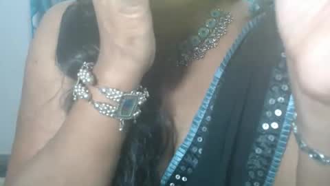 Snapshot of sophia_indian chatting on May 18, 2026, 4:51 am Sophia Tamil online show from May 18, 2026, 4:51 am