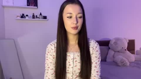 Snapshot of sophia_laine chatting on June 21, 2026, 4:31 pm Sophia online show from June 21, 2026, 4:31 pm
