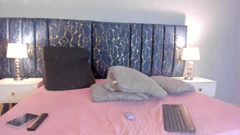 Sofia  online show from October 16, 2025, 2:29 pm